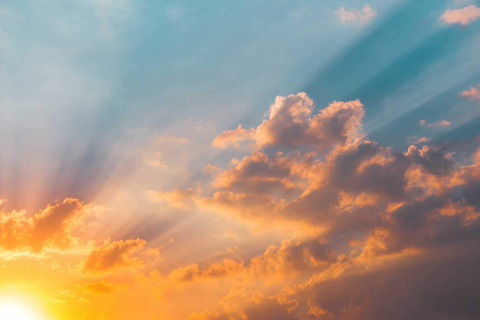 Reach for the Clouds with "AWS CloudUp for Her"